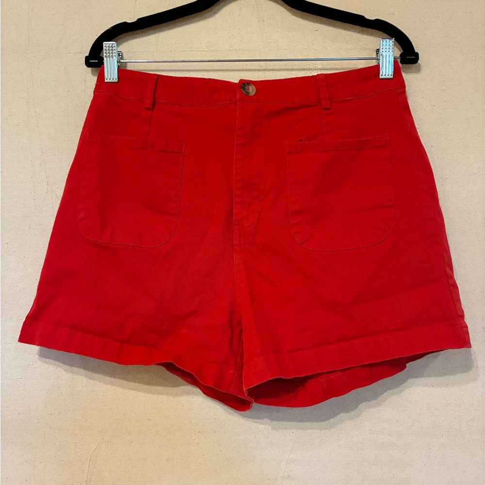 Entro High-Waisted Shorts